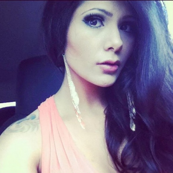 Meet your Posher, Melissa - Picture 1 of 1